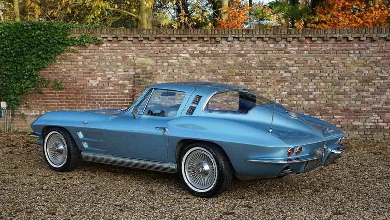 Click to Enlarge-Esc to Close Corvette Generations/C2/C2 1964 blue 04.jpg